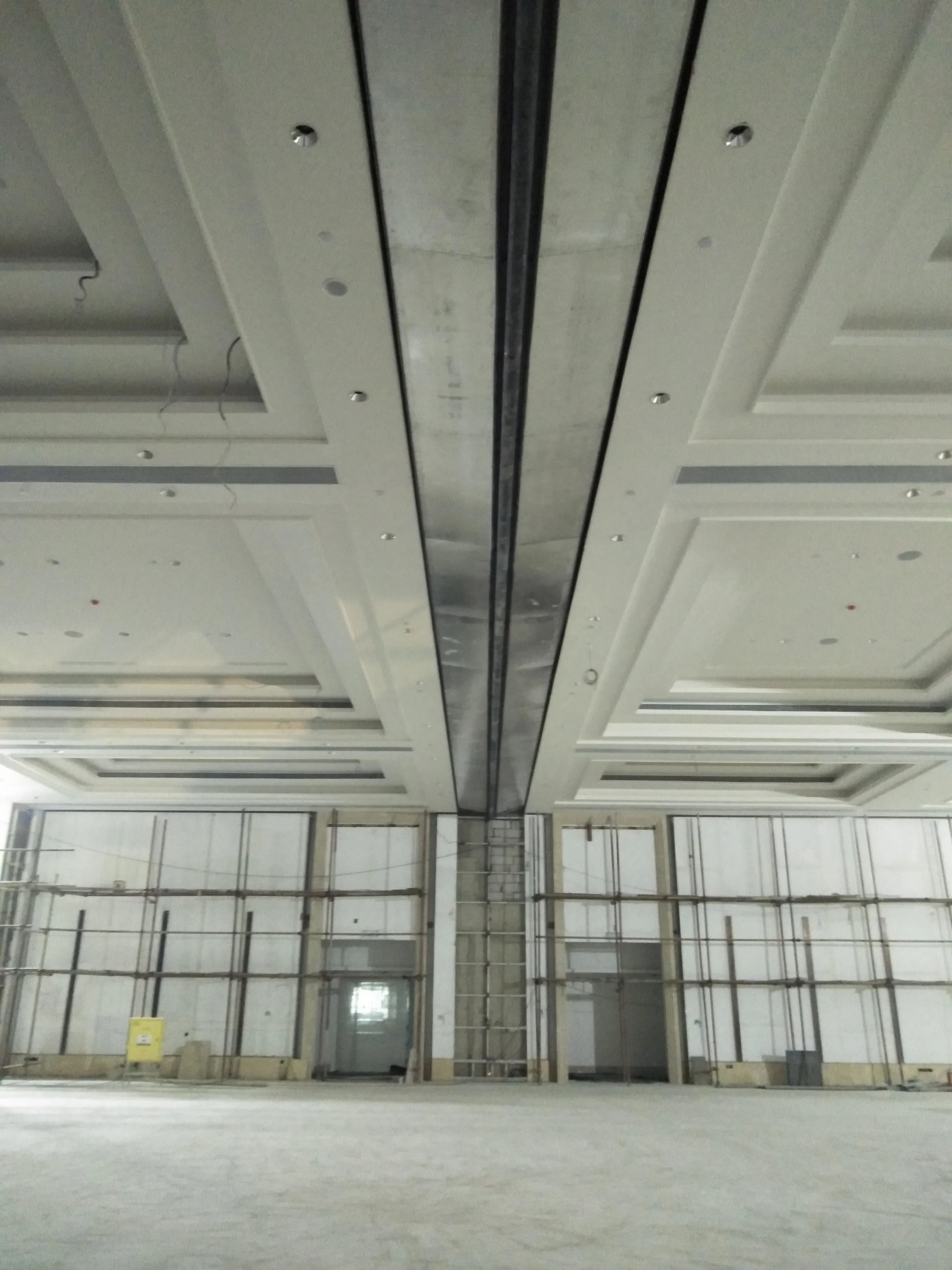 Upward Folding Acoustical Vertically Operable Wall System