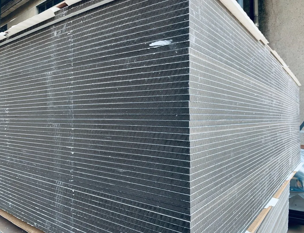 Compact Laminate Construction