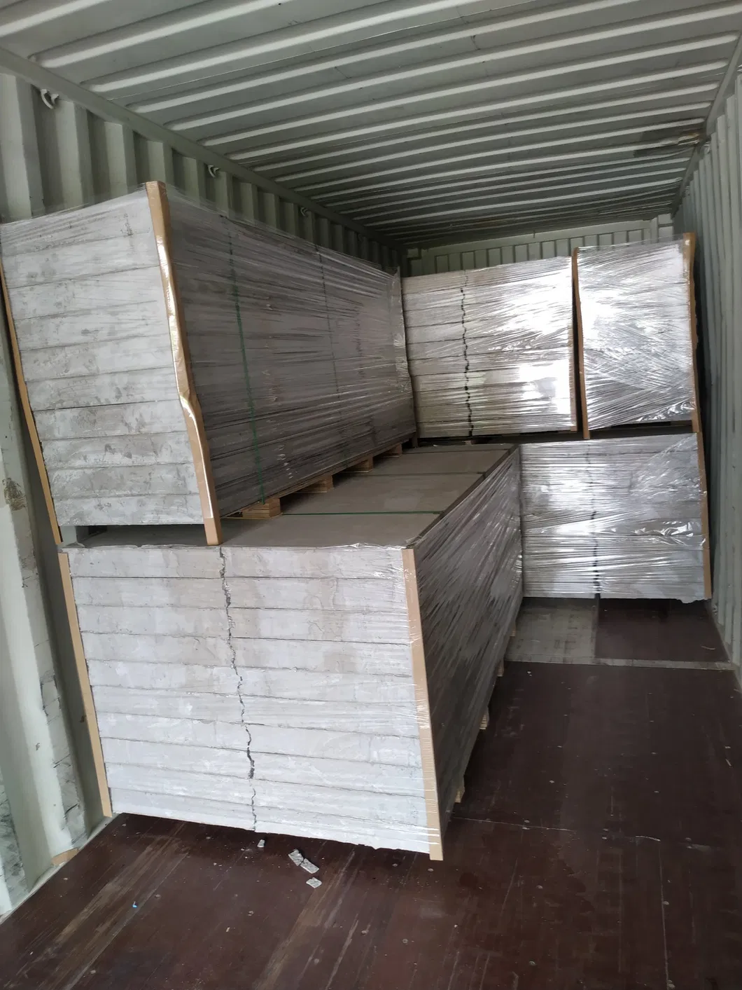 Sandwich Concrete Wall Packaging