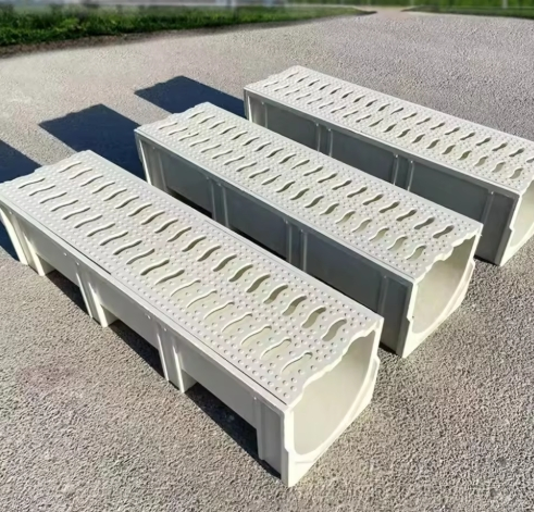 Versatile U-Shaped Drainage Ditch for Efficient Sewage Management