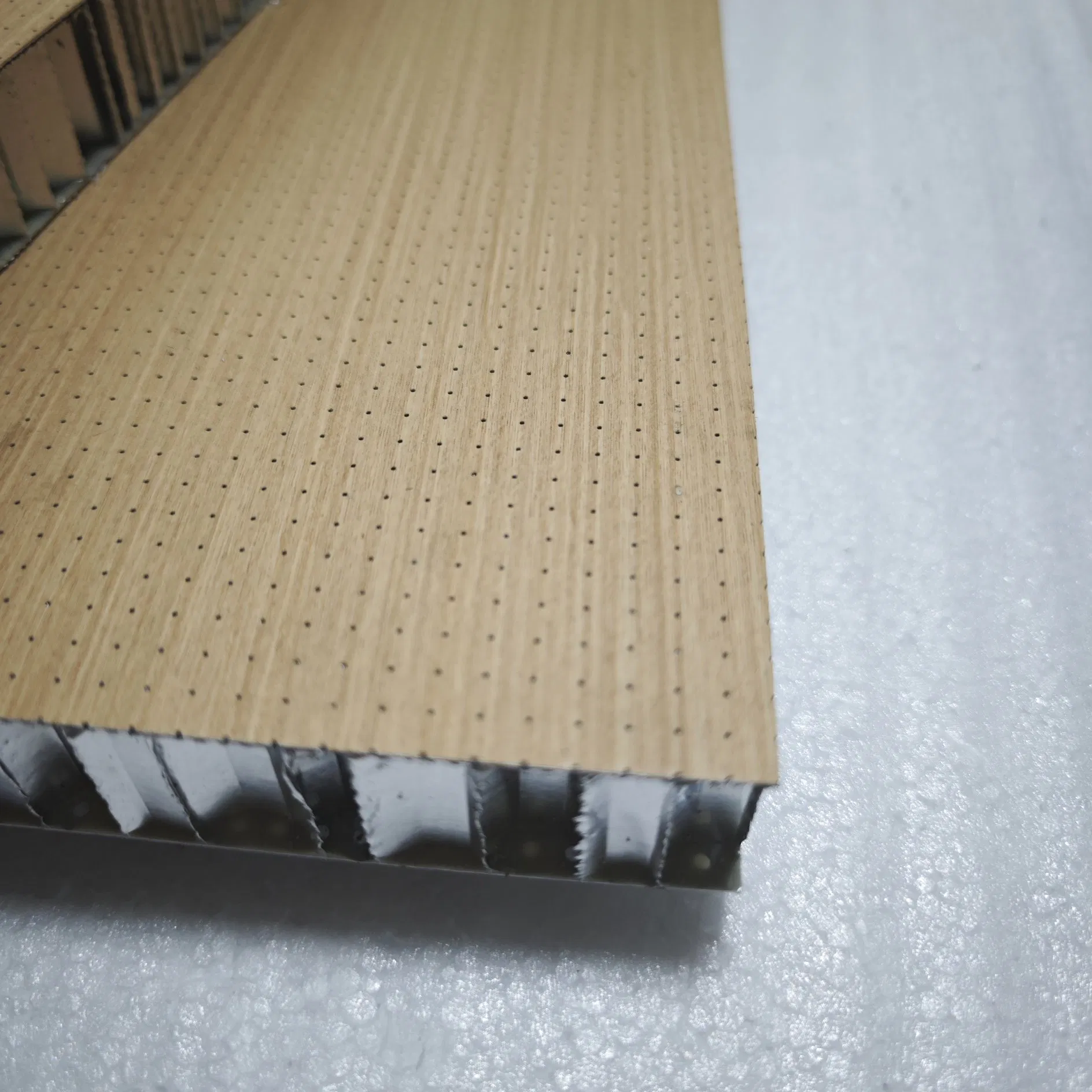 Aluminum Honeycomb Panel Price List for Ship Decoration, Door Panel Price List, Aluminum Honeycomb Panel Wholesaler, Aluminum Honeycomb Panel for Exterior Wall