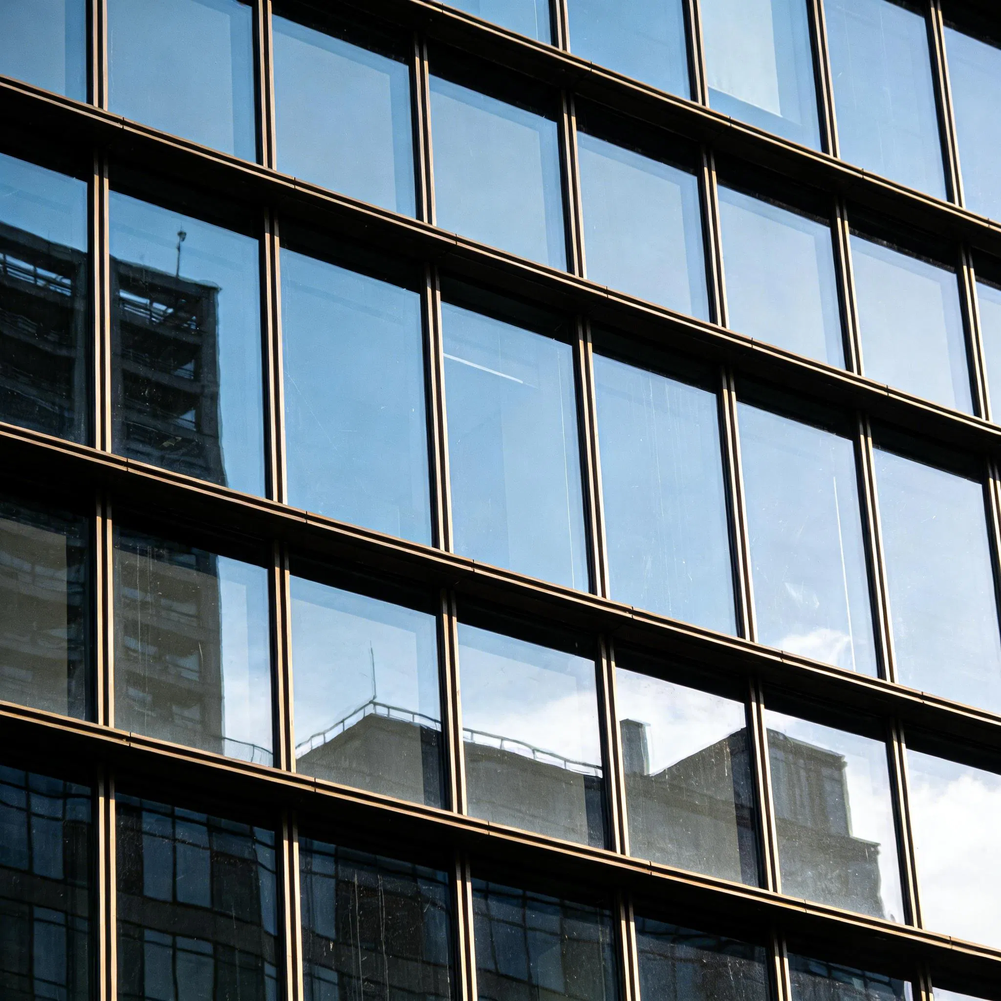 Stylish Glass Curtain Wall System in Durable Aluminum Alloy Material