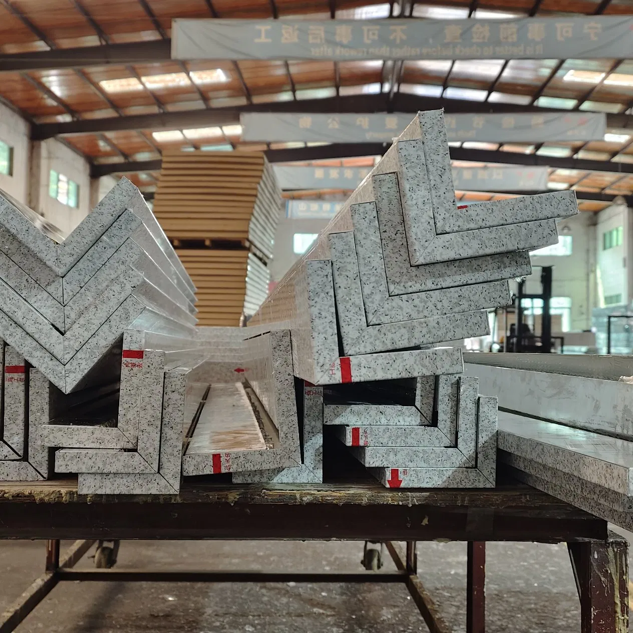 Lightweight Large Format &amp; Flat Surface 5mm Stone Veneer Composite Aluminum Honeycomb Panel for Building Wall Cladding