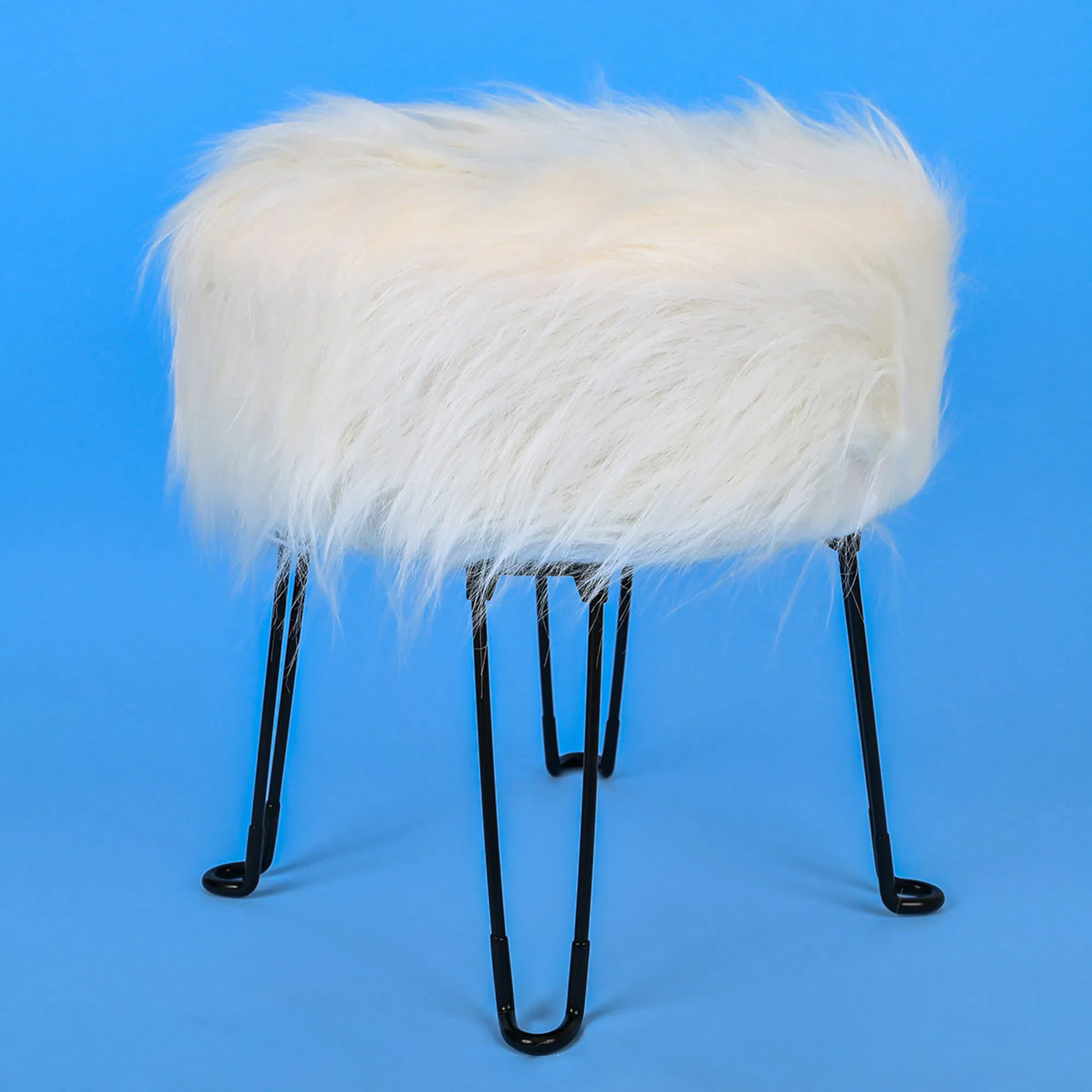 Mongolian Faux Fur Ottoman, White Cozy Plush Fluffy Foot Rest Stool Ottoman for Living Room Bedroom Entryway Makeup Bench End of Bed