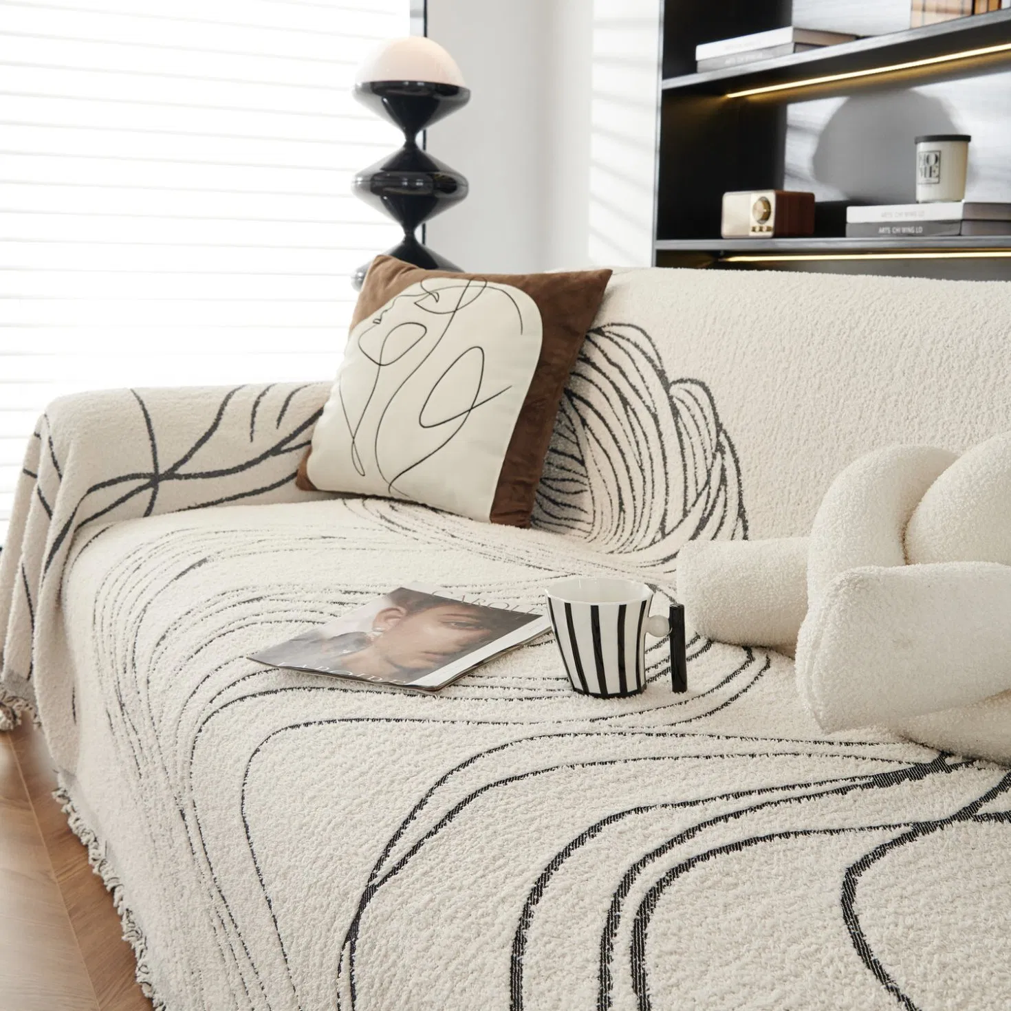 Fine Durable and Stylish Anti Cat Scratch Four Season Universal Two-Sided Sofa Towel Cover