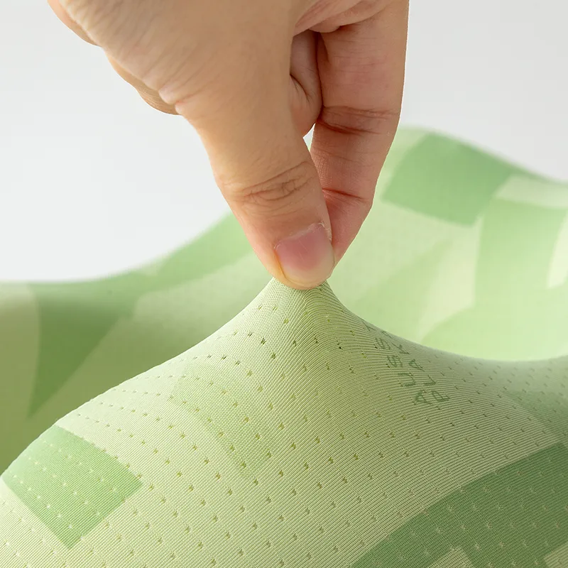 Travel Pillow Detail 9