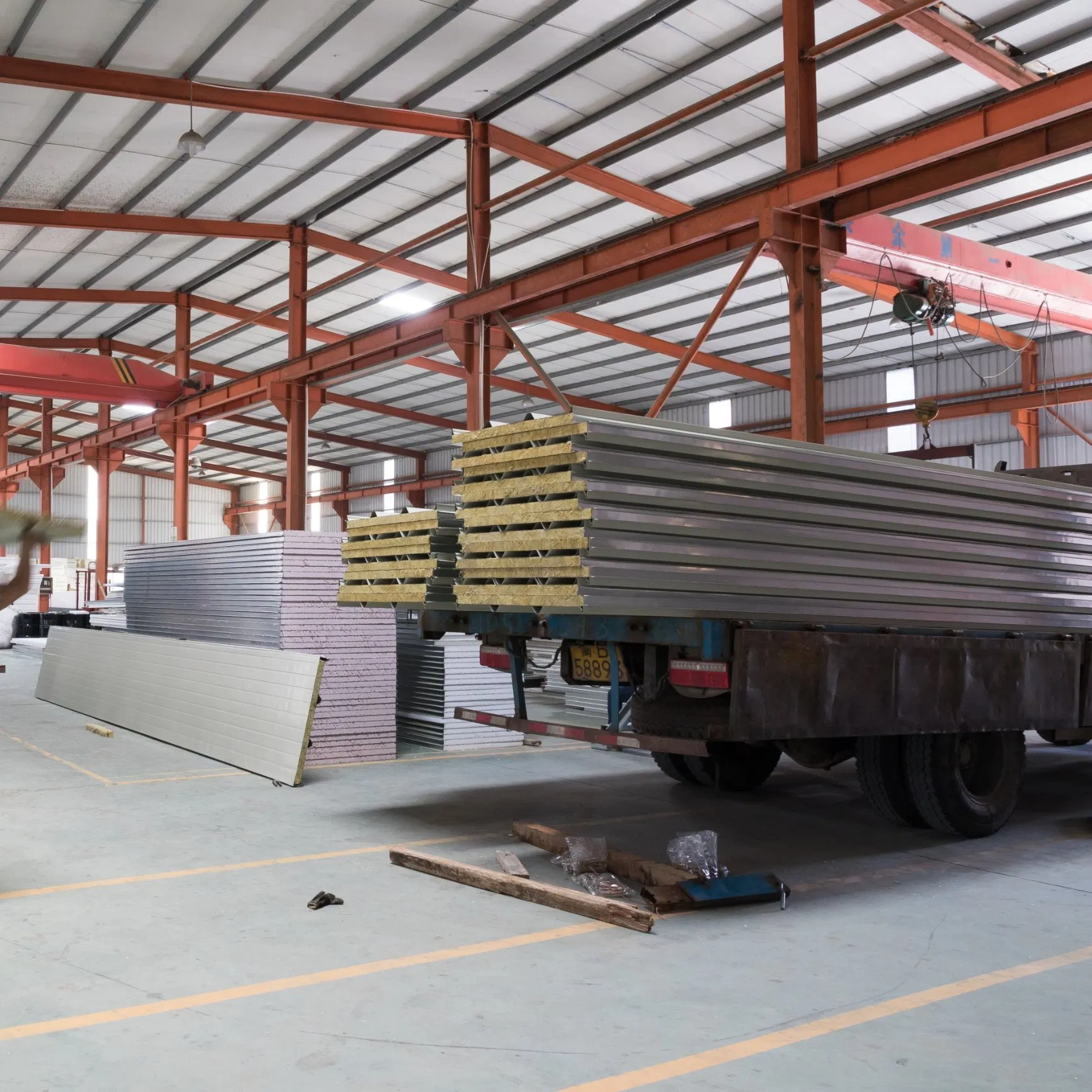 Steel Shed Metal Construction Frame House Prefabricated Expandable Steel Structure House
