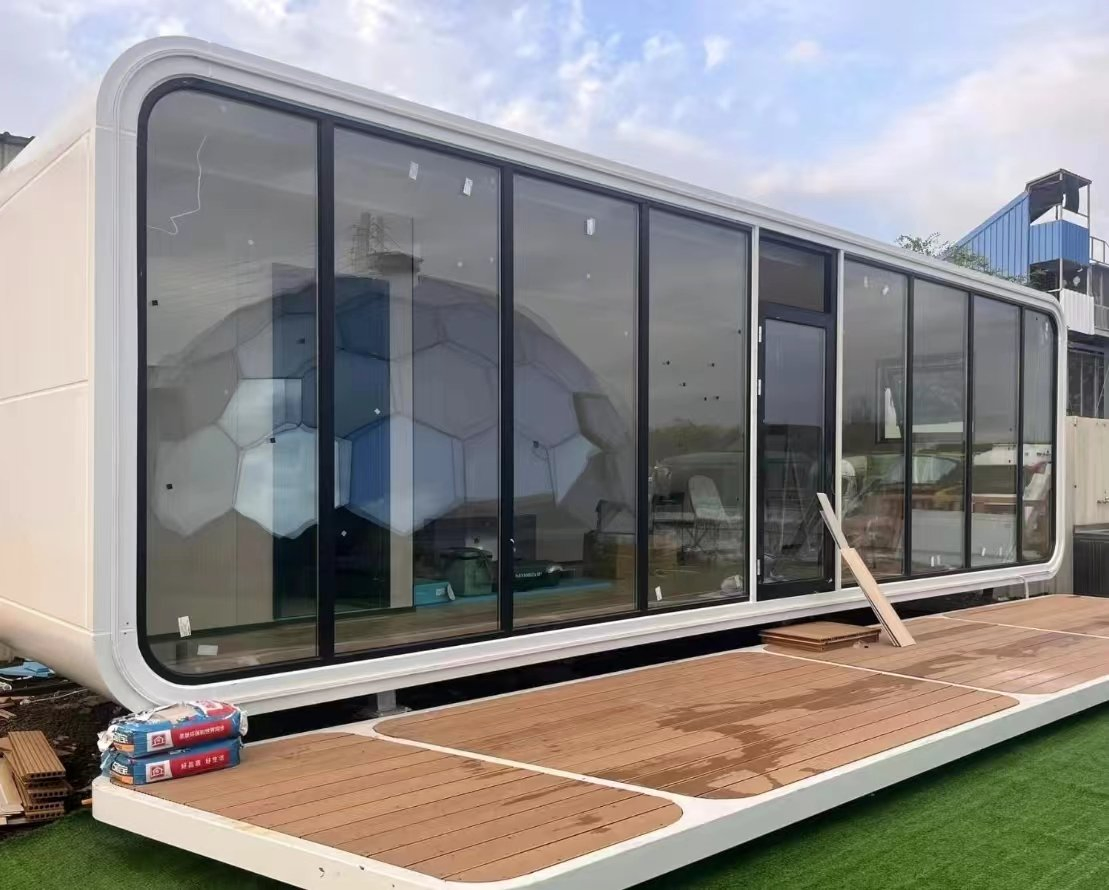 Luxury 40FT 20FT Glamping Apple Cabin Outdoor Camping Villa Steel House with Air Condition