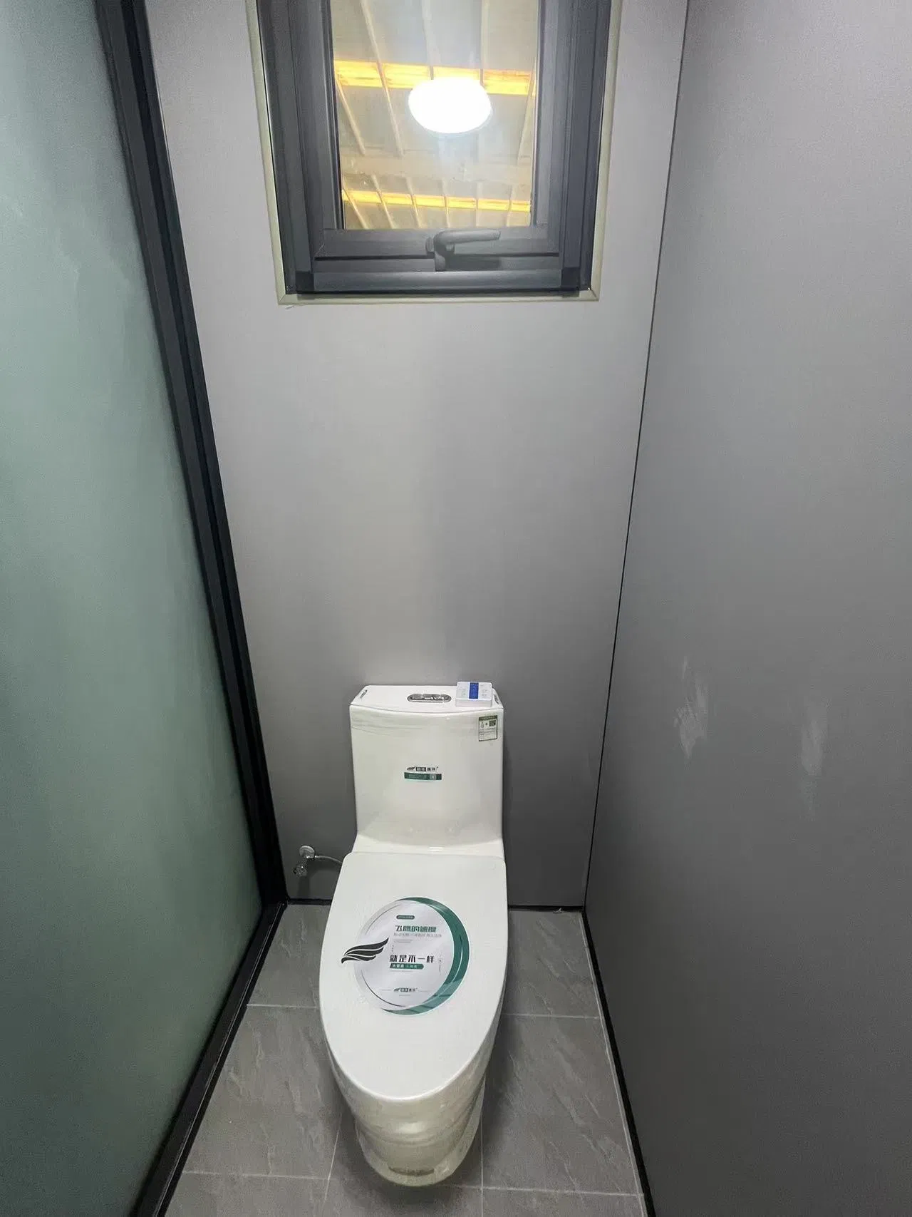 Seabreeze Mobile Habitat: Ultimate Portable Living Solution for Travelers