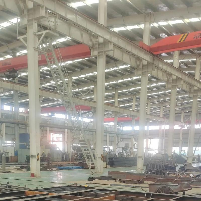 Portable 20FT Luxury Container House Office Building Apartment Prefabricated Modular Sandwich Panel Eco-Friendly Lightweight