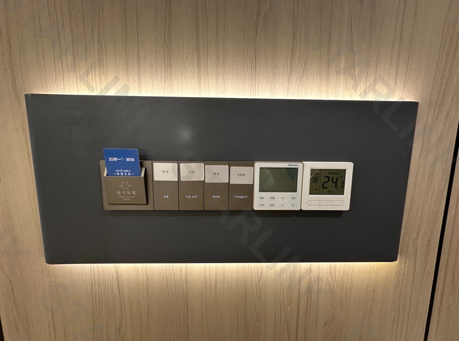 Tiny Prefabricated Space Capsule House Factory Modular Home Container House Smart Modular Price Steel Structure Mobile Building Hotel Prefab Cabin Housing