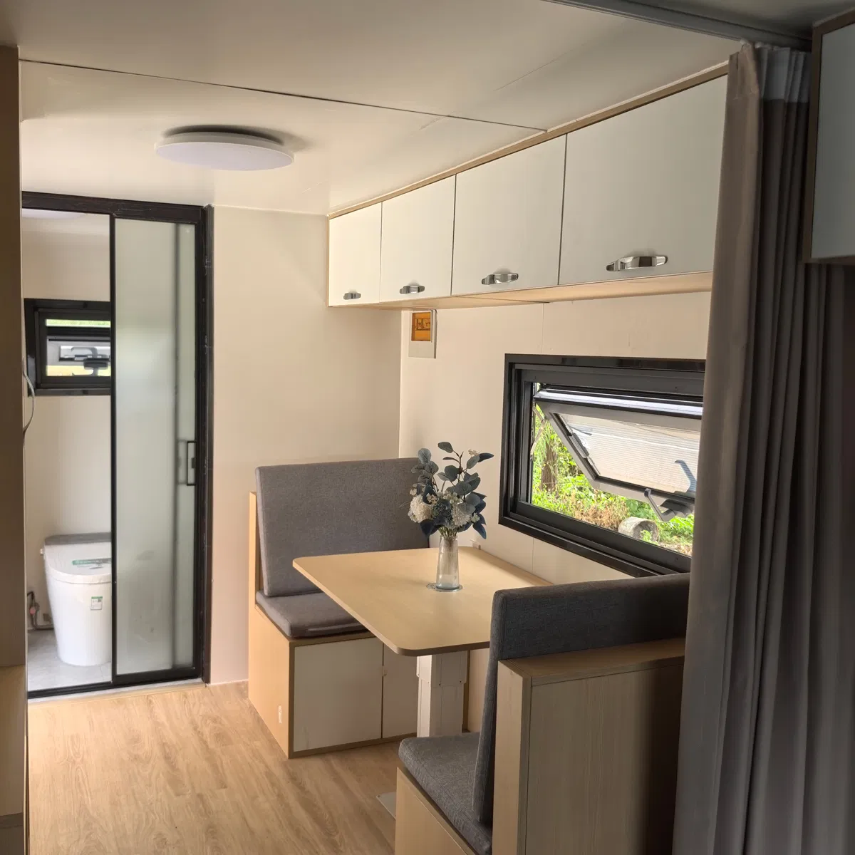 Luxury Capsule Hotel at Rock-Bottom Price, Prefabricated Smart Mobile Modern Modular Housing