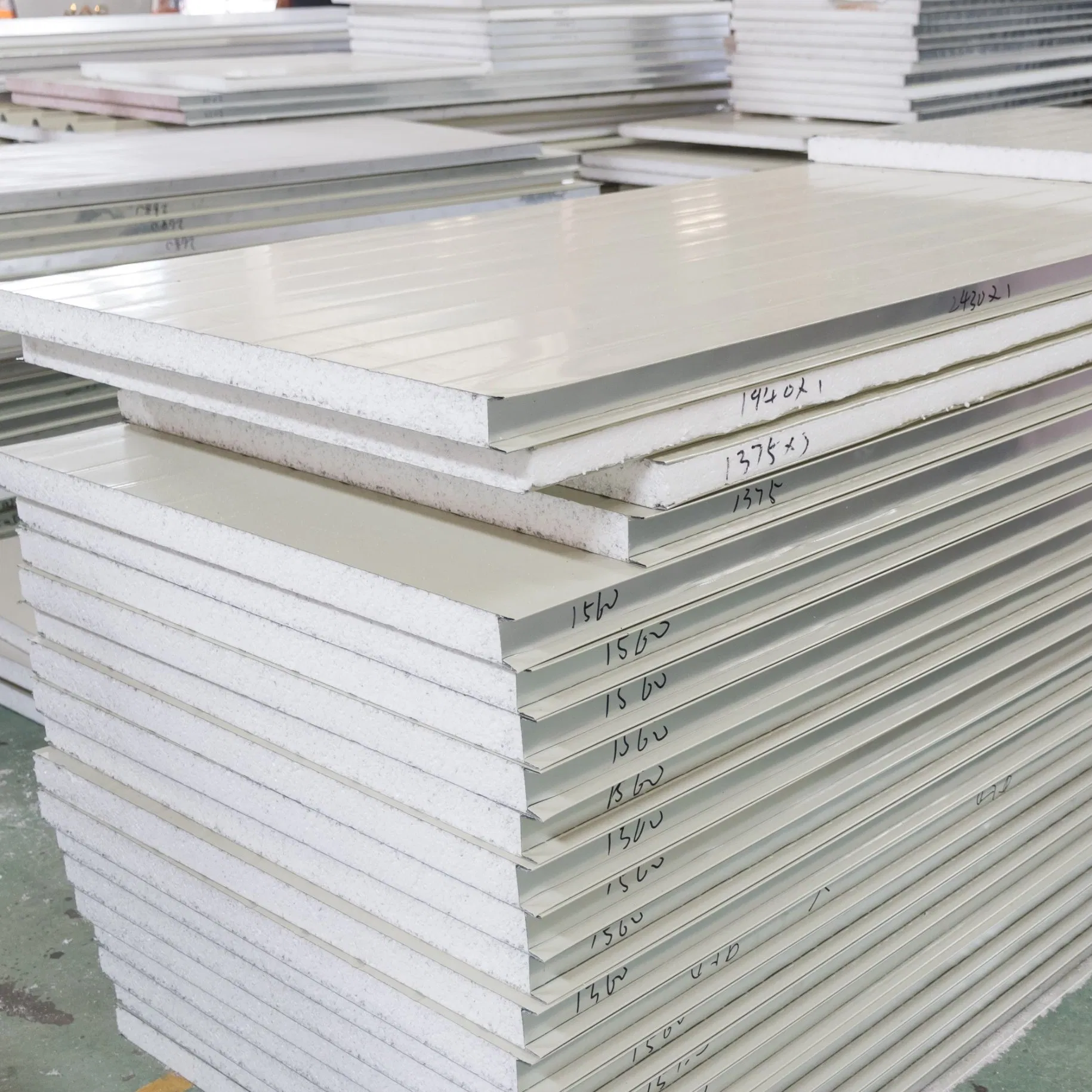 Steel Shed Metal Construction Frame House Prefabricated Expandable Steel Structure House