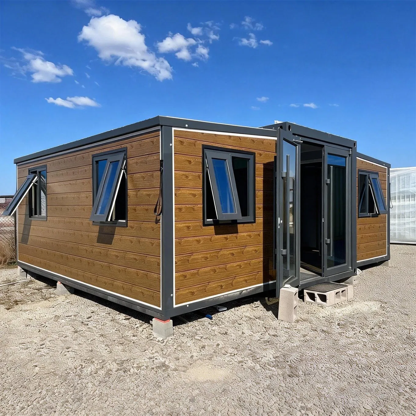 Expandable Container House 20FT 30FT 40FT Modular Home Luxury Prefabricated House Expandable Steel Structure Container House with Bathroom