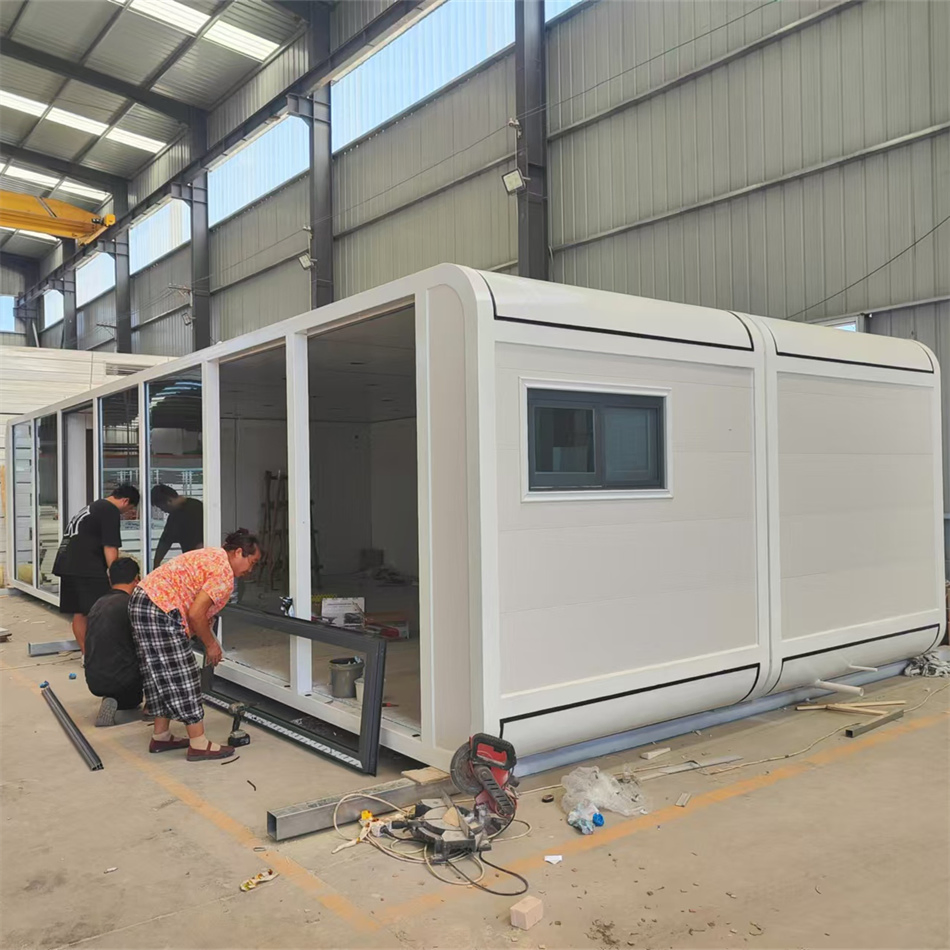 Easy-to-Move Flat Pack Granny Flat Apple Container House Modular Adu Housing Small Backyard Garden Prefabricated Adu Office