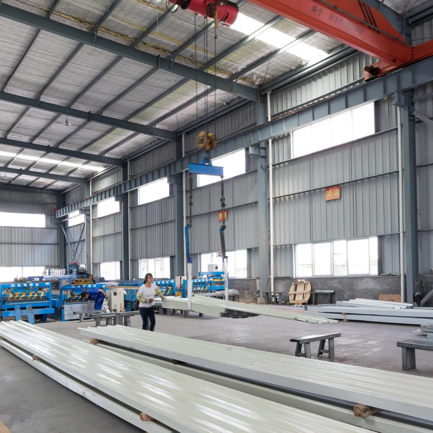 Customized Large-Scale Prefabricated Steel Structure Building Steel House for Factory