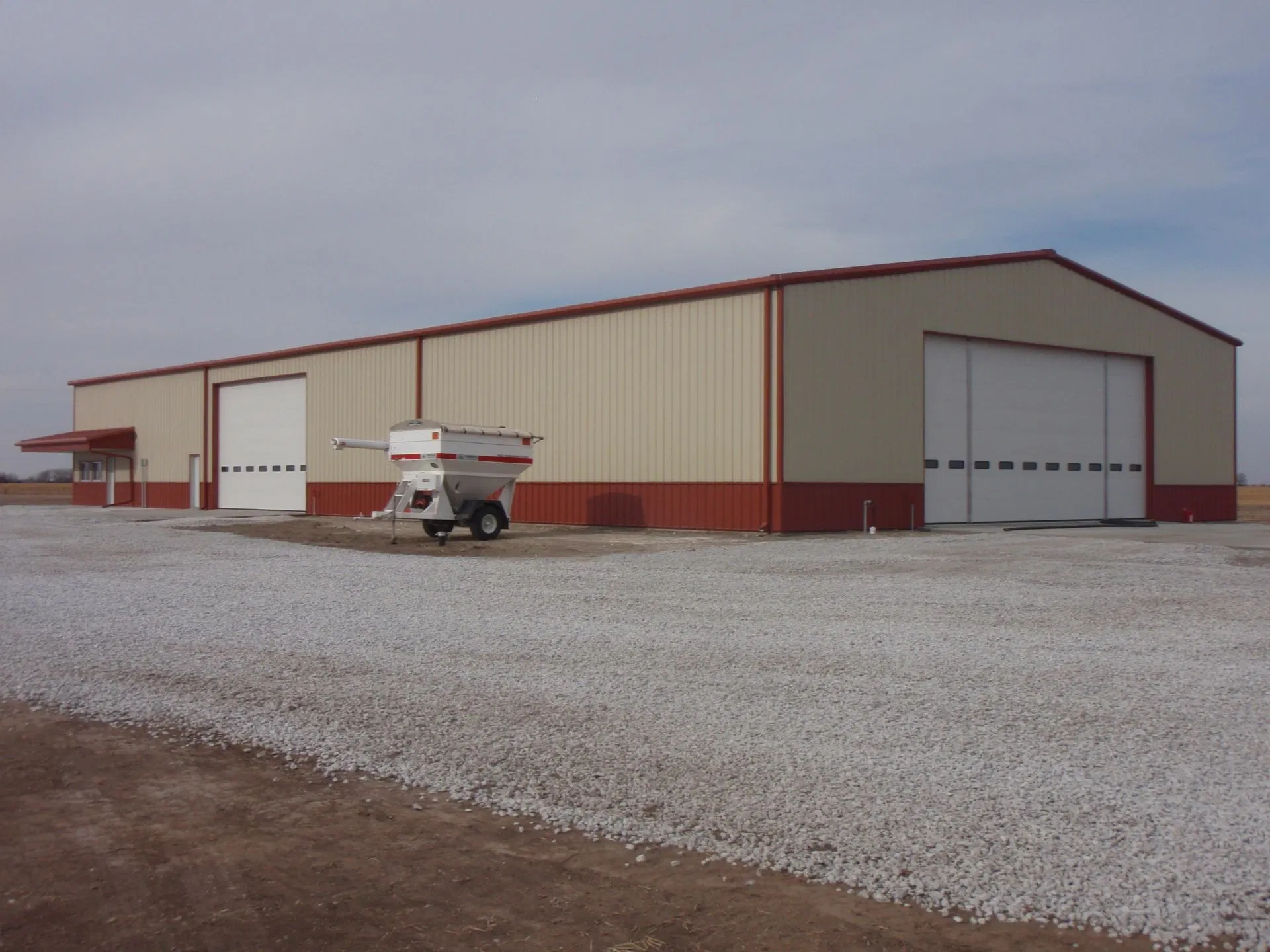 Qingdao Manufacture Cheap Metal Steel Frame Fabricated Ware House Buildings