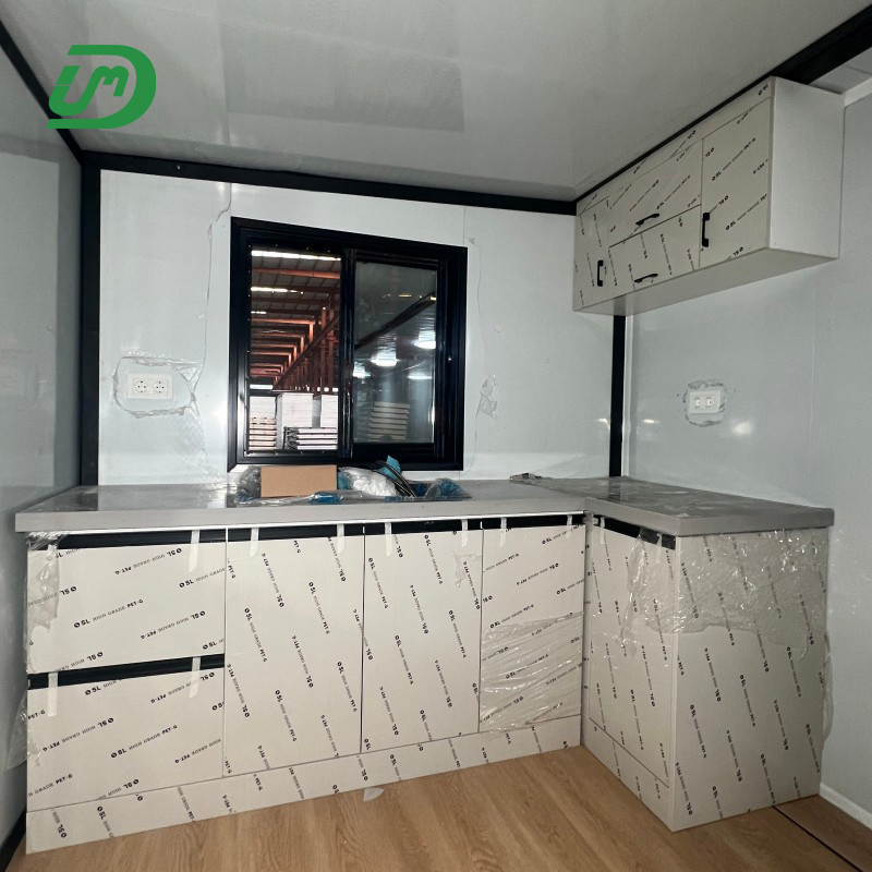 Eco-Friendly 40FT Prefab Unit with Optional Balcony Modular Container Home