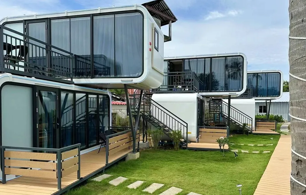 Apple Cabin Exterior