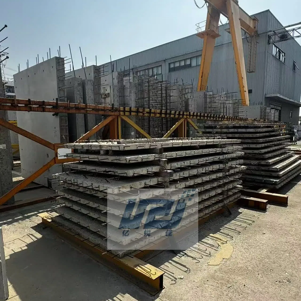 Eco-Friendly Sandwich Panels for Sustainable Construction Modular House