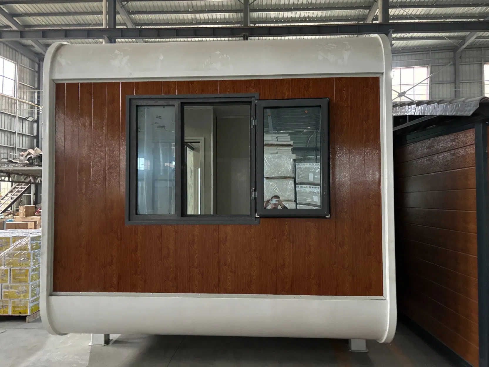 Prefabricated Modular Steel 20FT Tiny Extendable Smart Container House