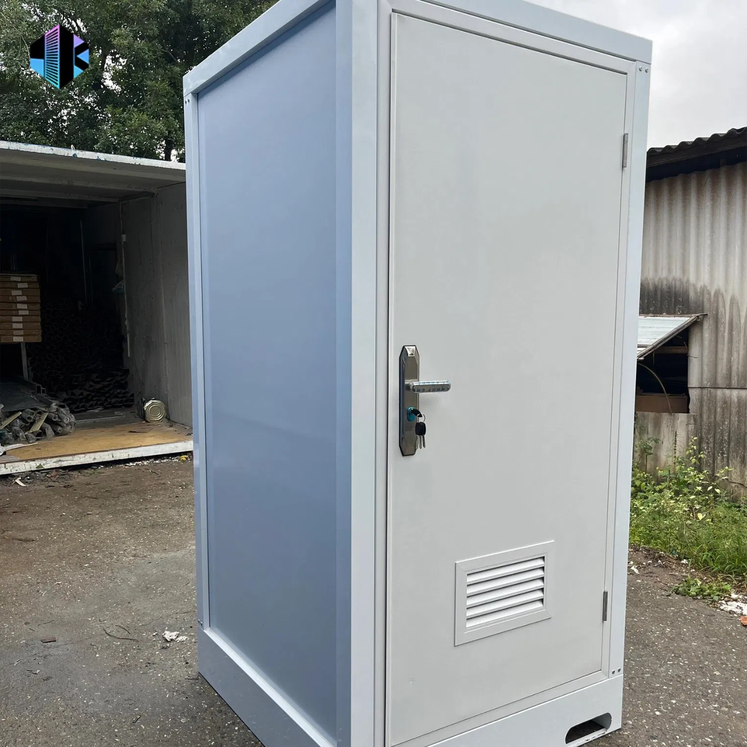 Outdoor Prefabricated Single/Double Containerized Portable Toilet