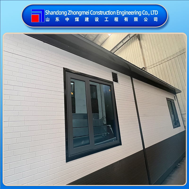 Mobile Container Shop with Glass Front and Aluminum Frame Structure