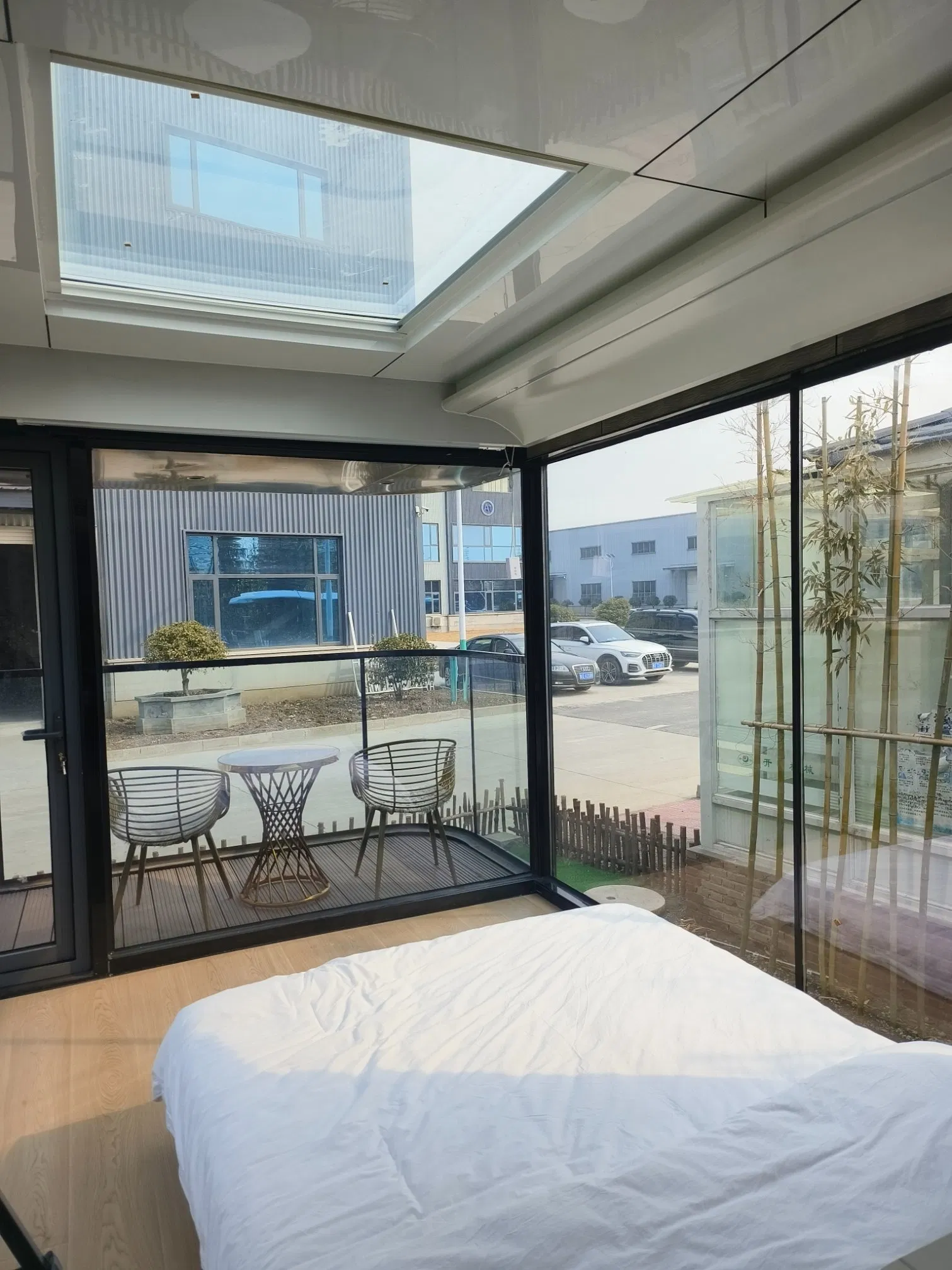 High-End Star Space Capsule Low Price Steel Structure with Toilet Warranty Included