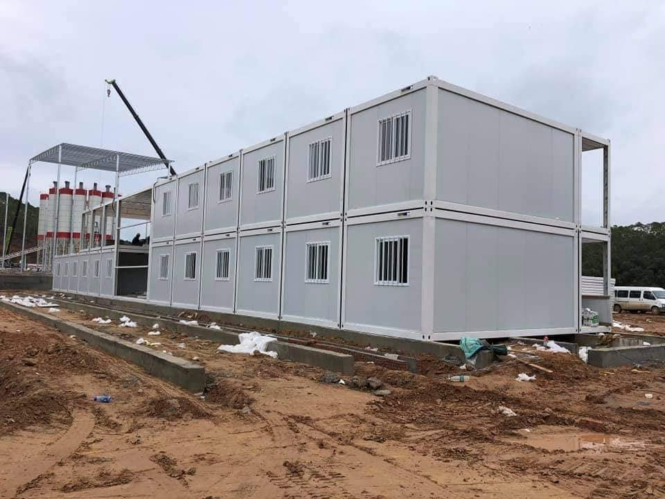 Eco-Friendly Solar-Powered Modular Capsule Prefabricated/Portable House for Sustainable Living