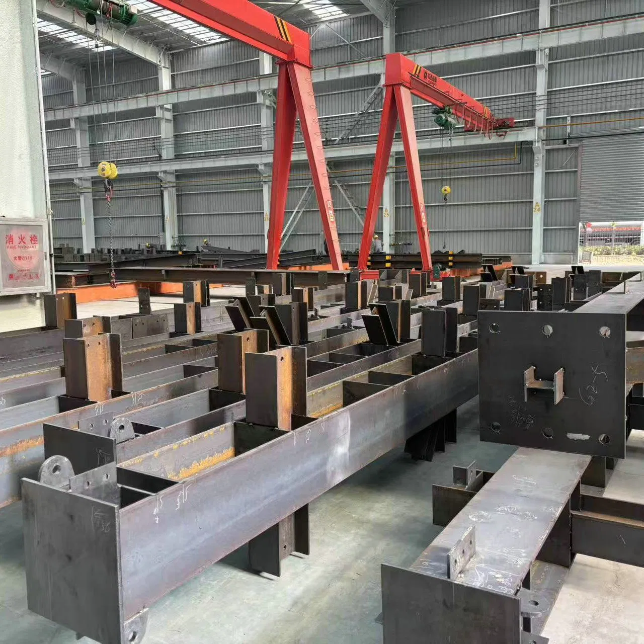 Robust Steel Architecture for Optimized Logistics and Distribution