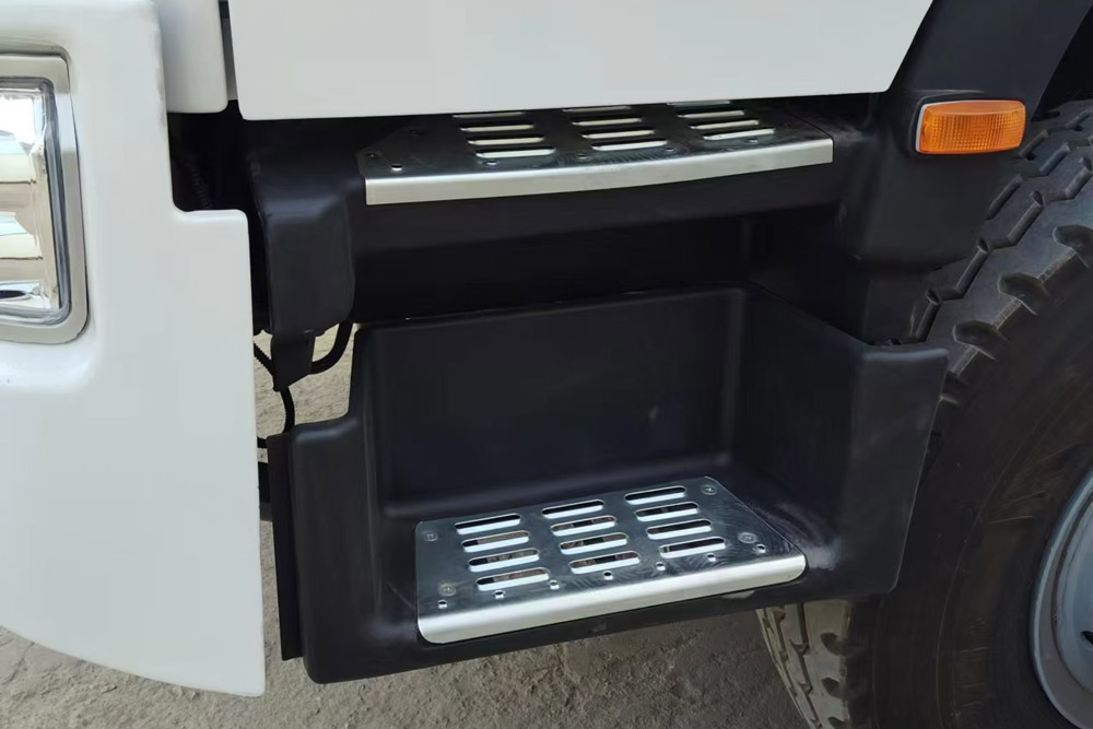 howo dump truck detail 10
