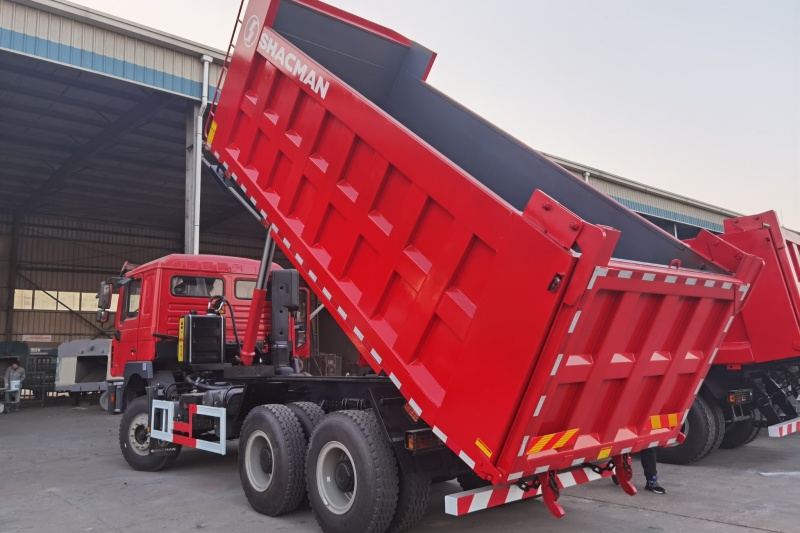 Dump truck detail 4