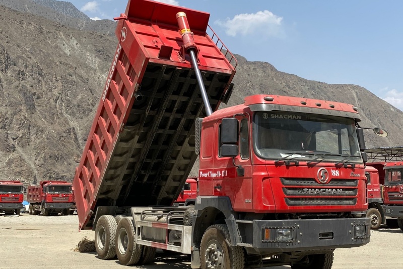 Dump truck detail 5