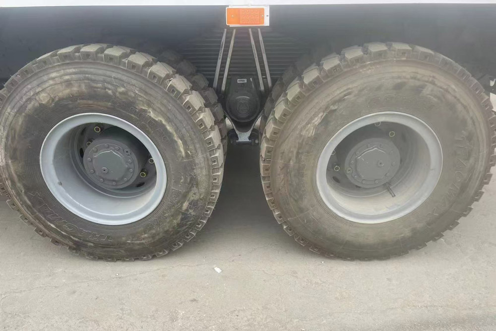 howo dump truck detail 6