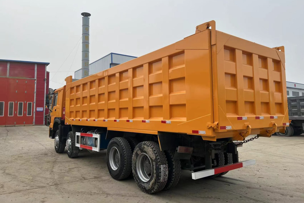 dump truck detail 8