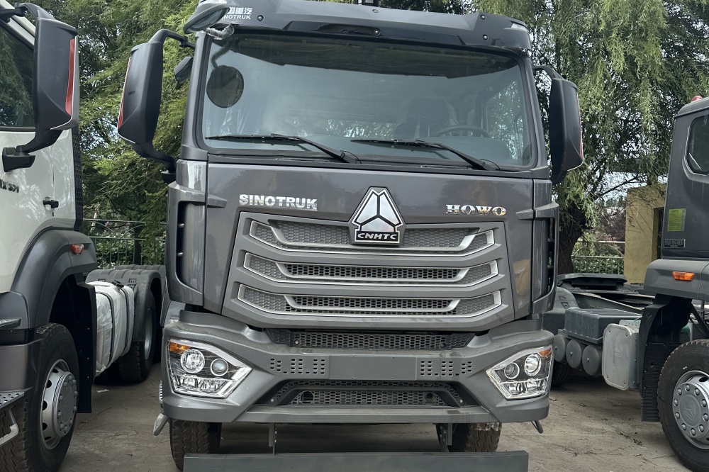tractor truck detail 3