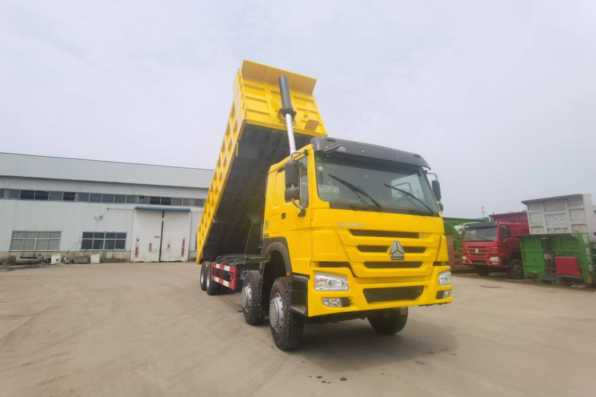 dump truck detail 3