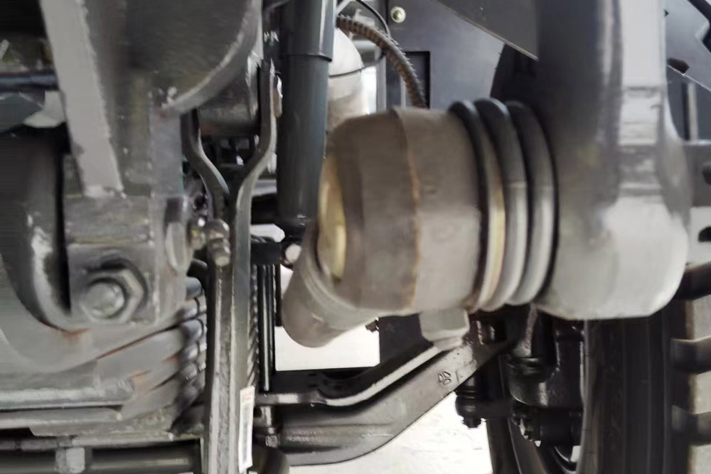 howo dump truck detail 5