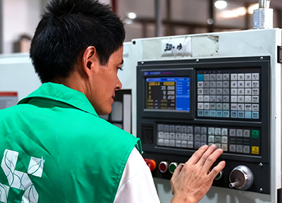 Quality control check of cable gland seals