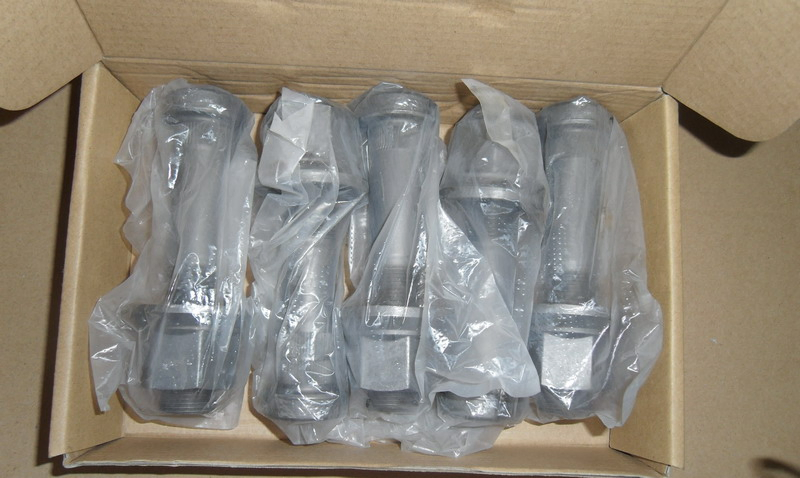High Quality Auto Parts Wheel Hub Bolts Set for Trailer Track Parts