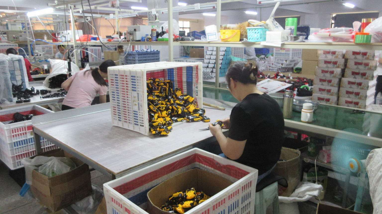 Quality inspection and testing of children's ride-on toys before shipment