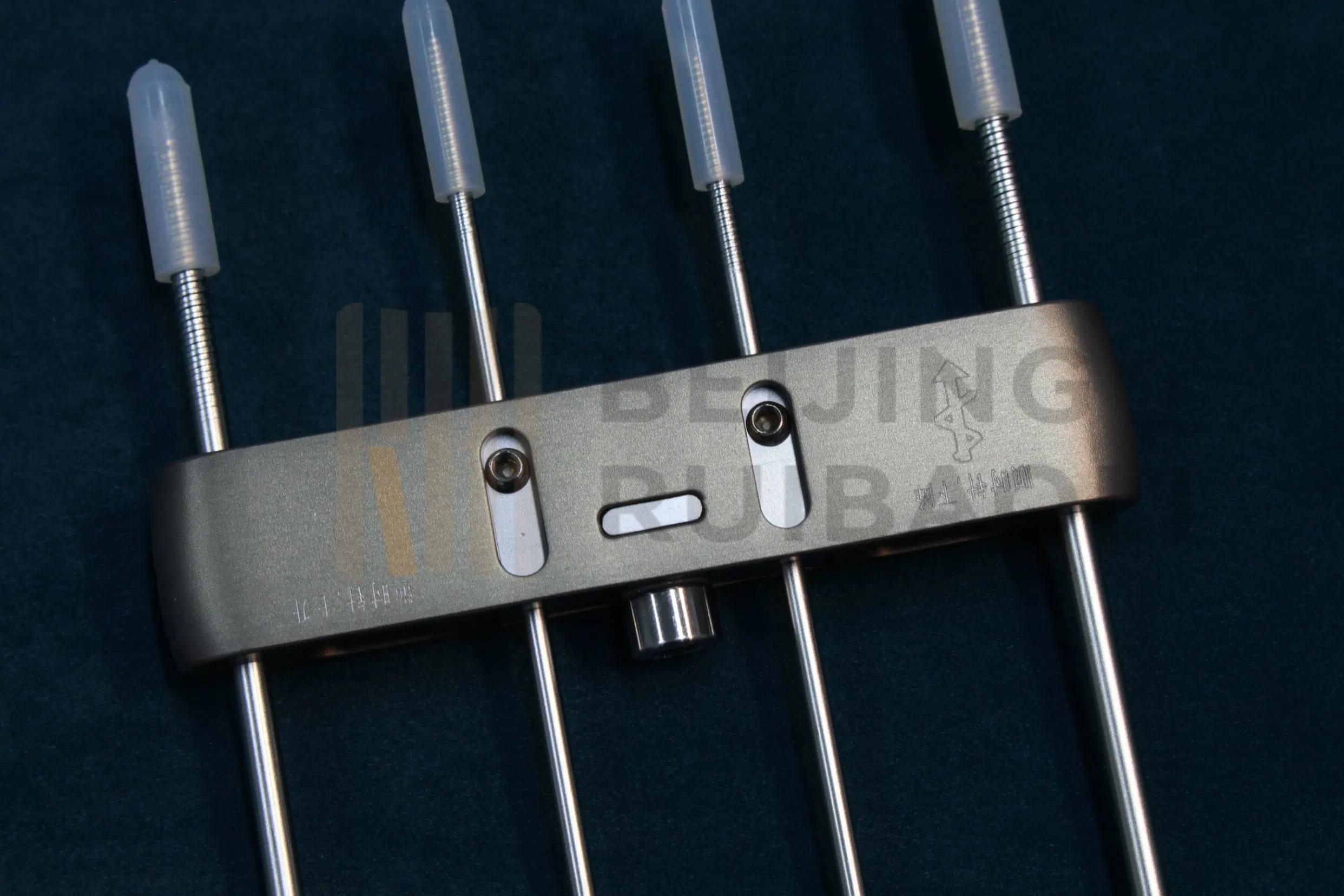 Orthopedic Fixator -Transverse Bone Transport Fixator