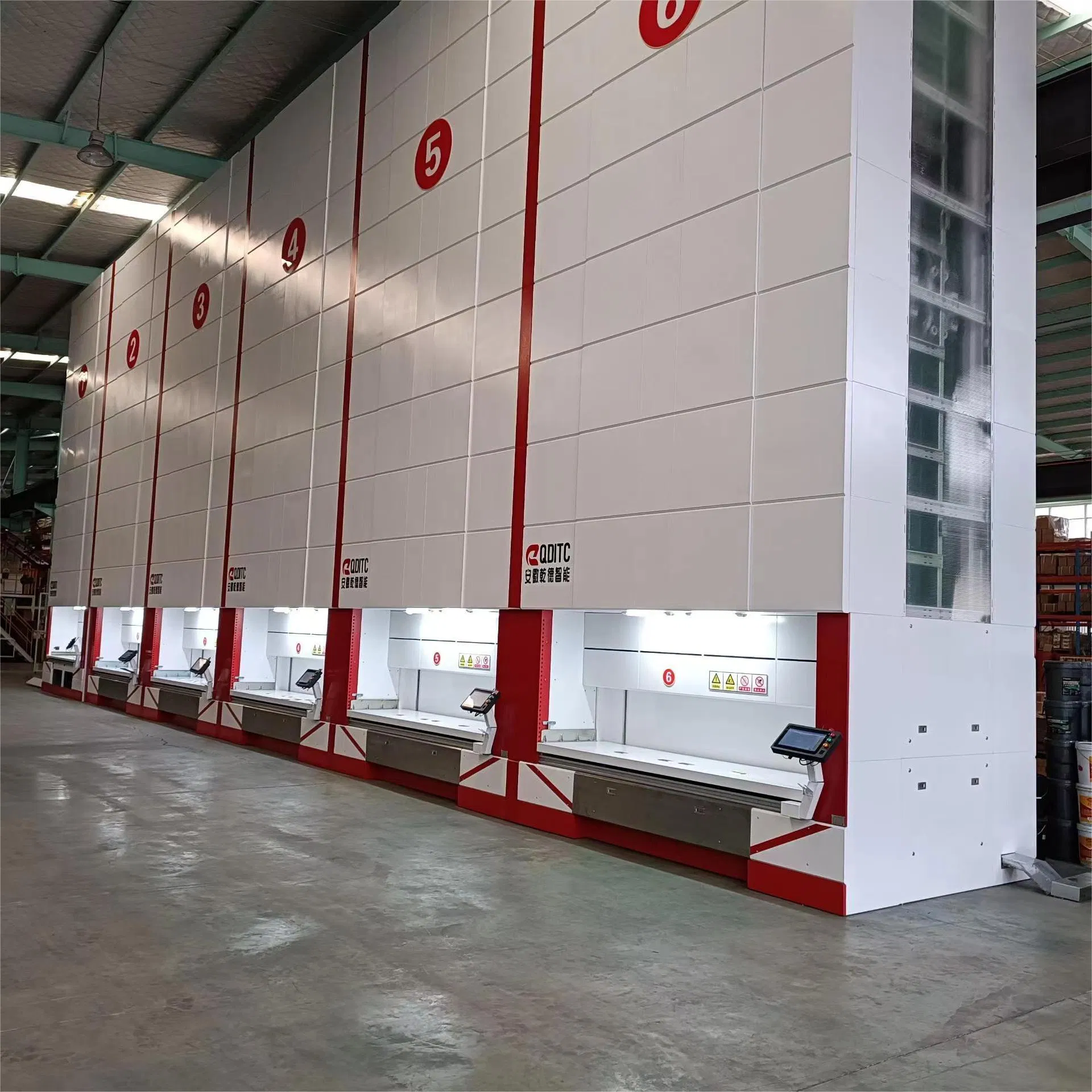 High-Density Vertical Storage System for Maximum Warehouse Performance