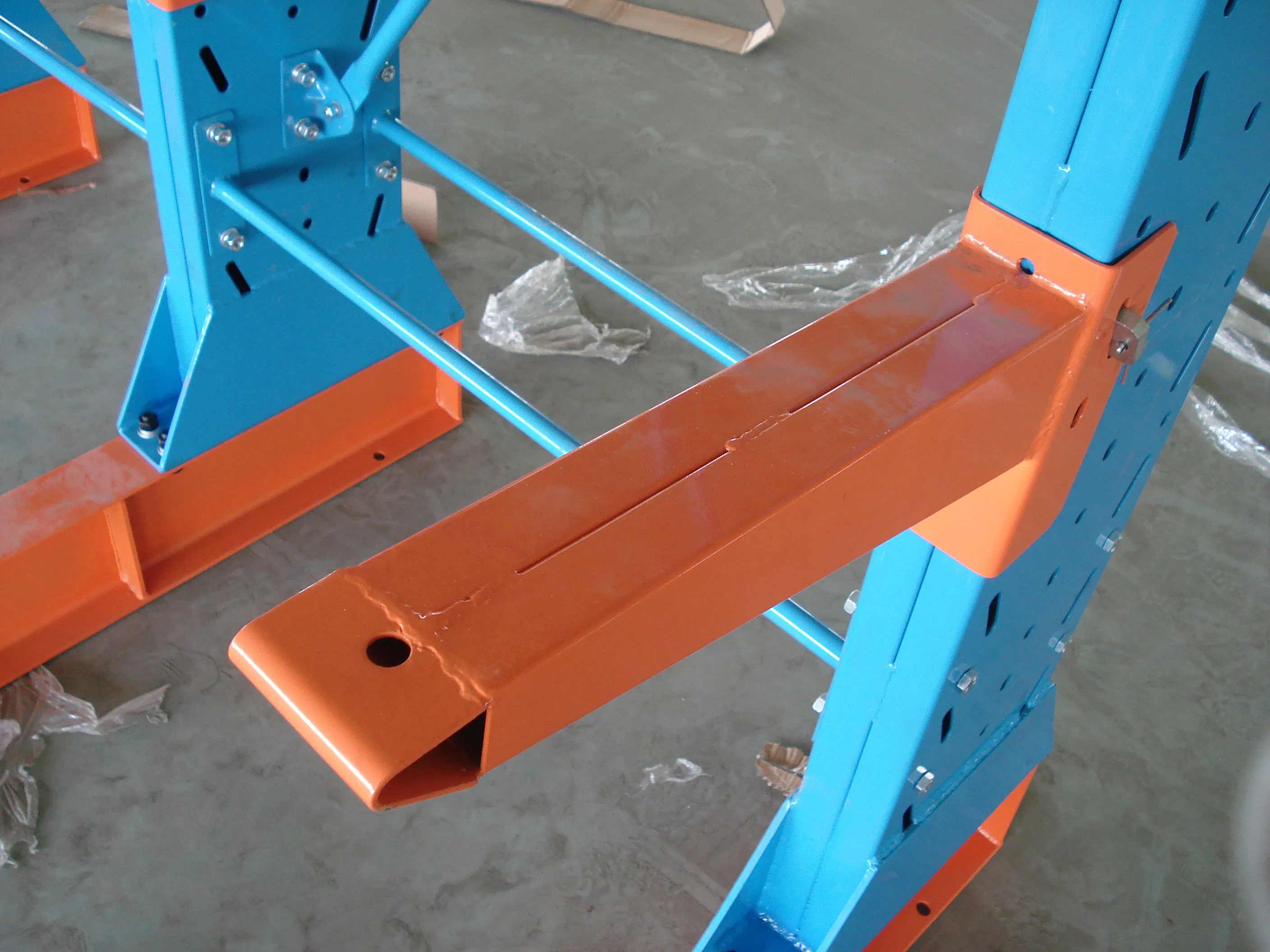 Efficient Pipes Storage System with Durable Cantilever Racking Design