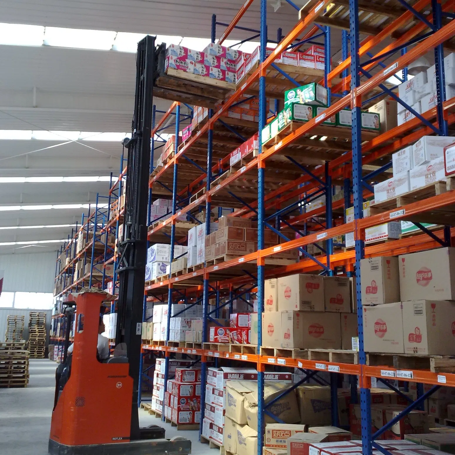 Heavy Duty Steel Storage Racking System with Customizable Load-Bearing for Industrial Pallet Warehouse Storage
