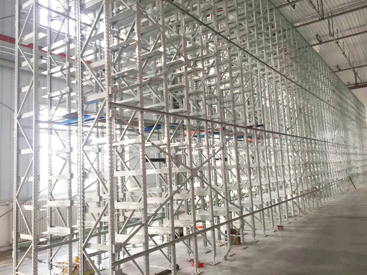 High Efficiency Automated Pallet Storage and Retrieval System