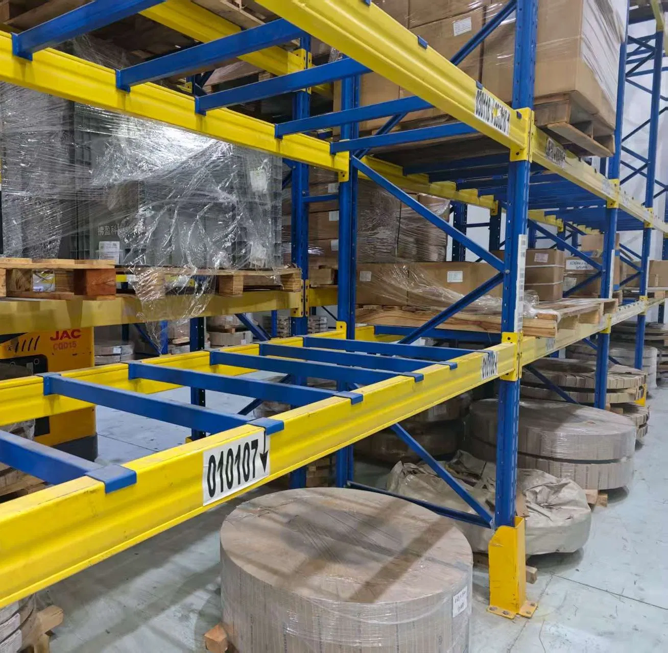 Cheap Price Warehouse Storage Plain Carbon Steel Q235 Heavy Duty Selective Pallet Racking Systems