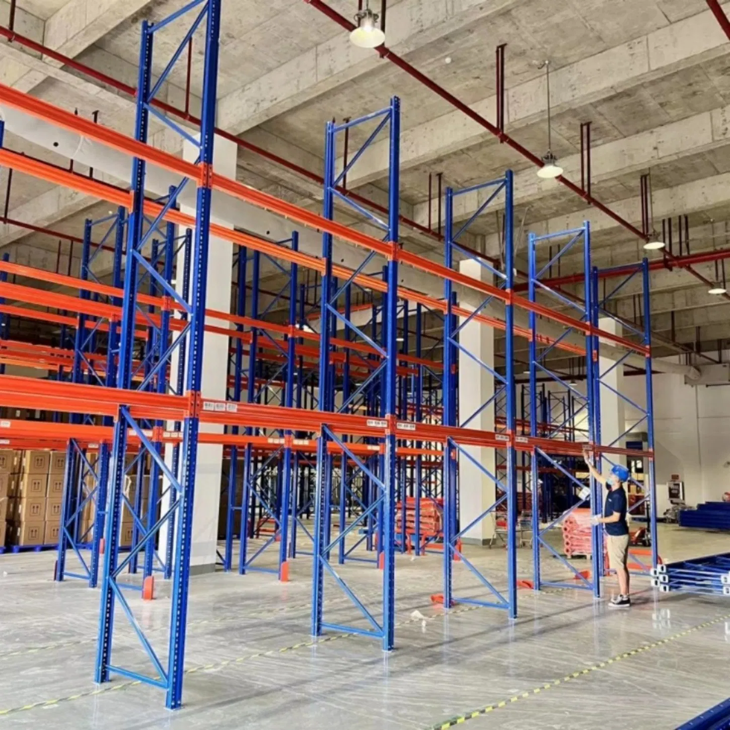 Heavy-Duty Gravity Shelves with Powder Coating for Industrial Storage