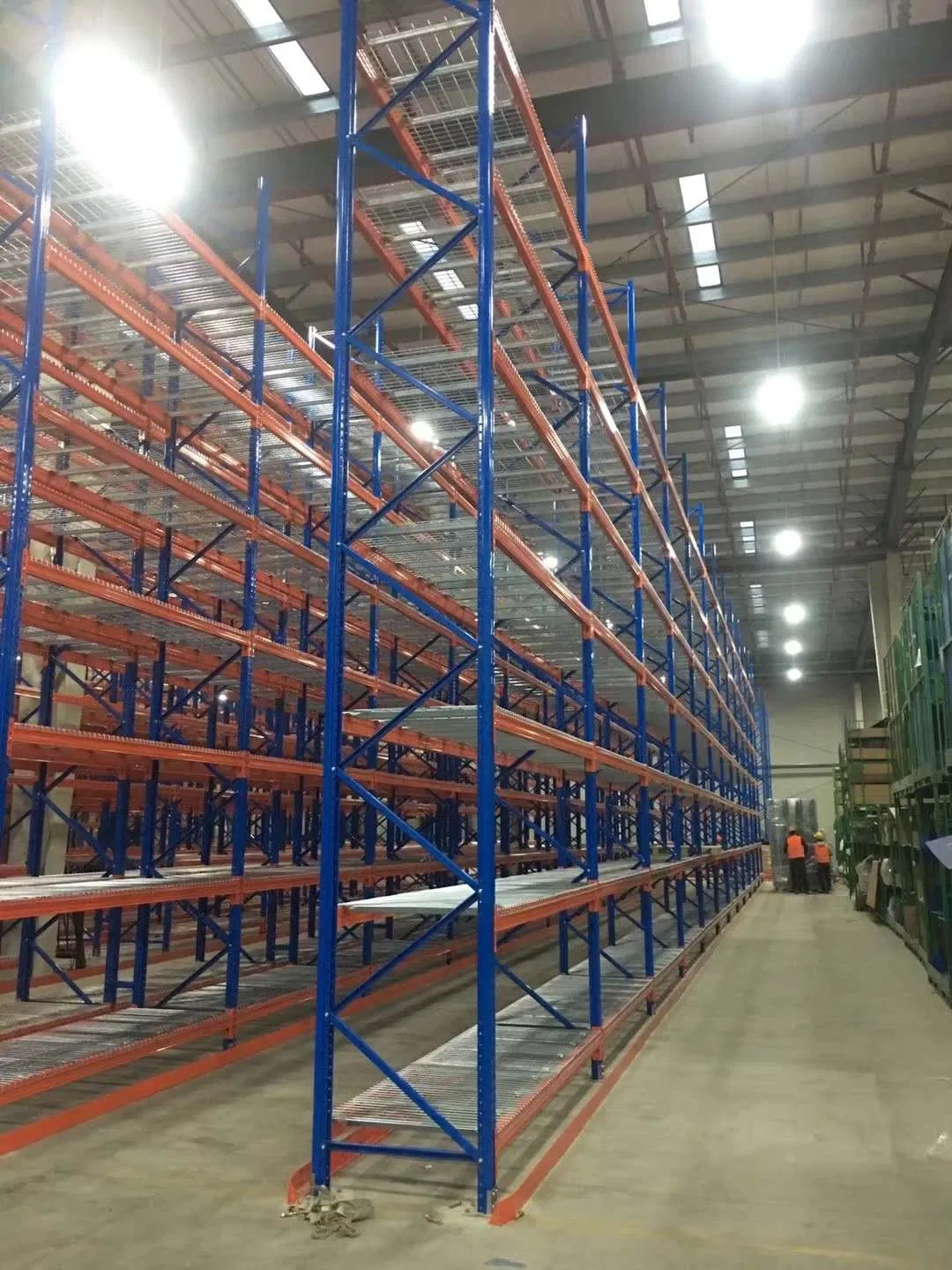 China Vna (Very Narrow Aisle) Racking System for Warehouse
