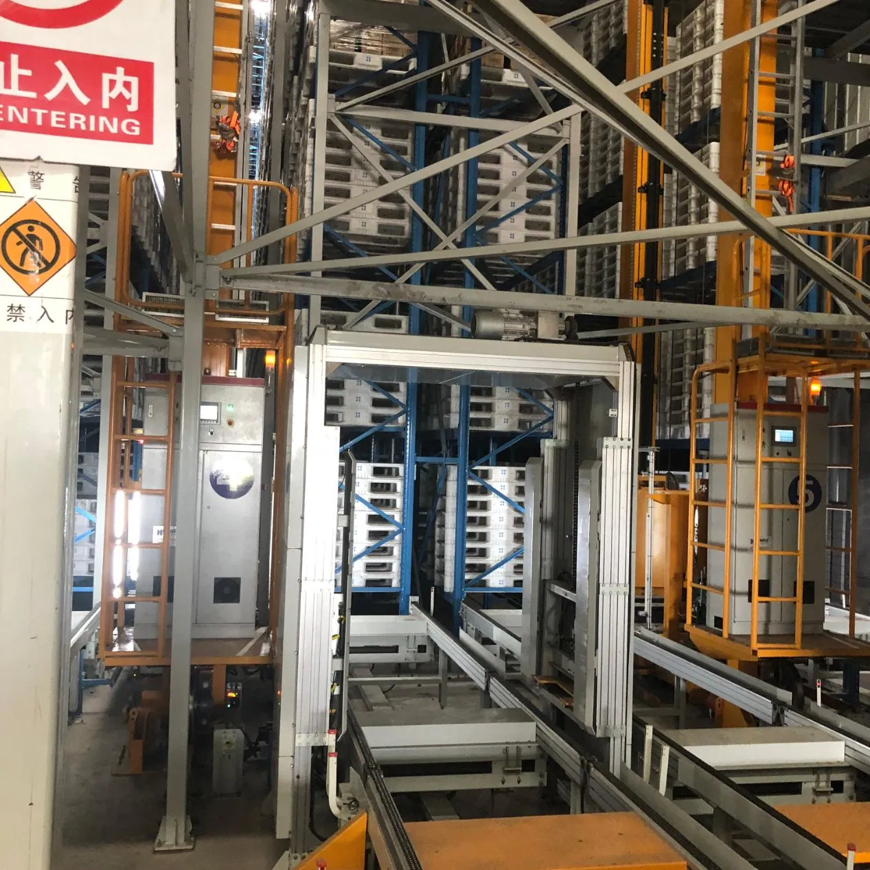 Smart Warehouse System Stacker Crane as/RS Narrow Aisles Storage Crane System